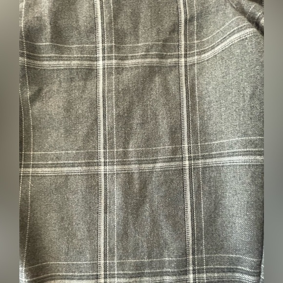 🔥🩶O’Neill size 30 gray plaid flannel like shorts - great for golf 10.5” inseam - Picture 8 of 9